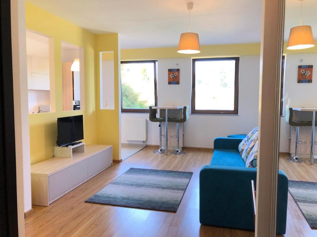 Iq Studio - Seasons Residence בראשוב מראה חיצוני תמונה